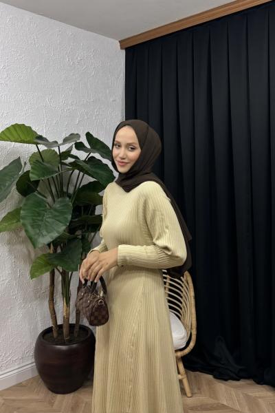 A Kesim Triko Elbise Krem