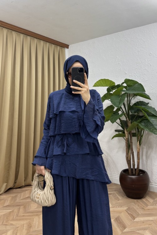 Katlı Fırfır Detaylı Takım Lacivert