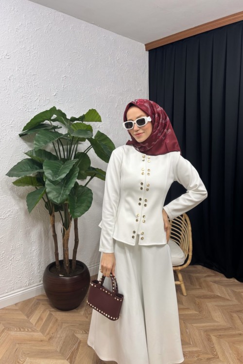 Vera Düğmeli Etekli Takım Beyaz