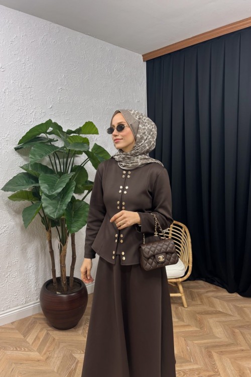 Vera Düğmeli Etekli Takım Kahverengi