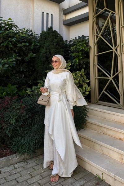 Violet Pelerinli Tulum Ekru