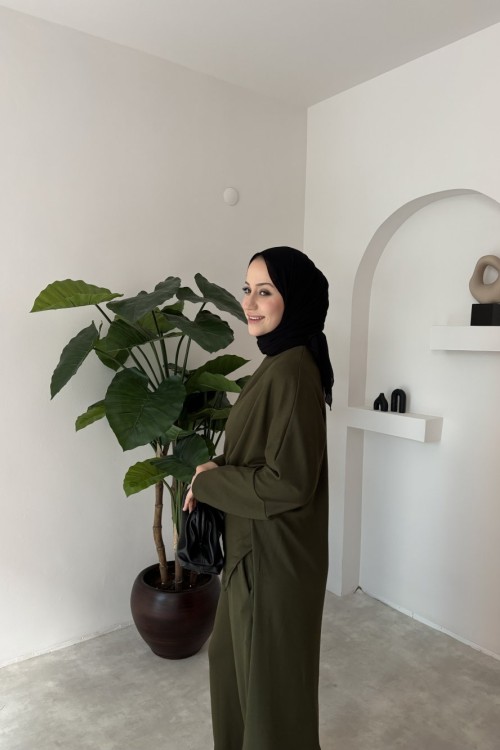 Lucy Takım  Haki